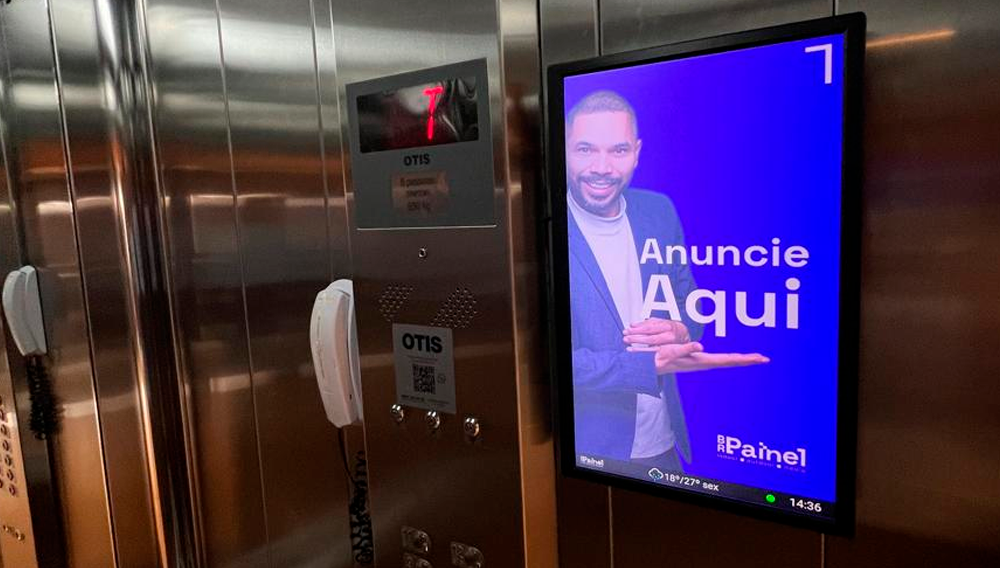 Painel de LED BR Painel em elevador de edifício em Itapetininga